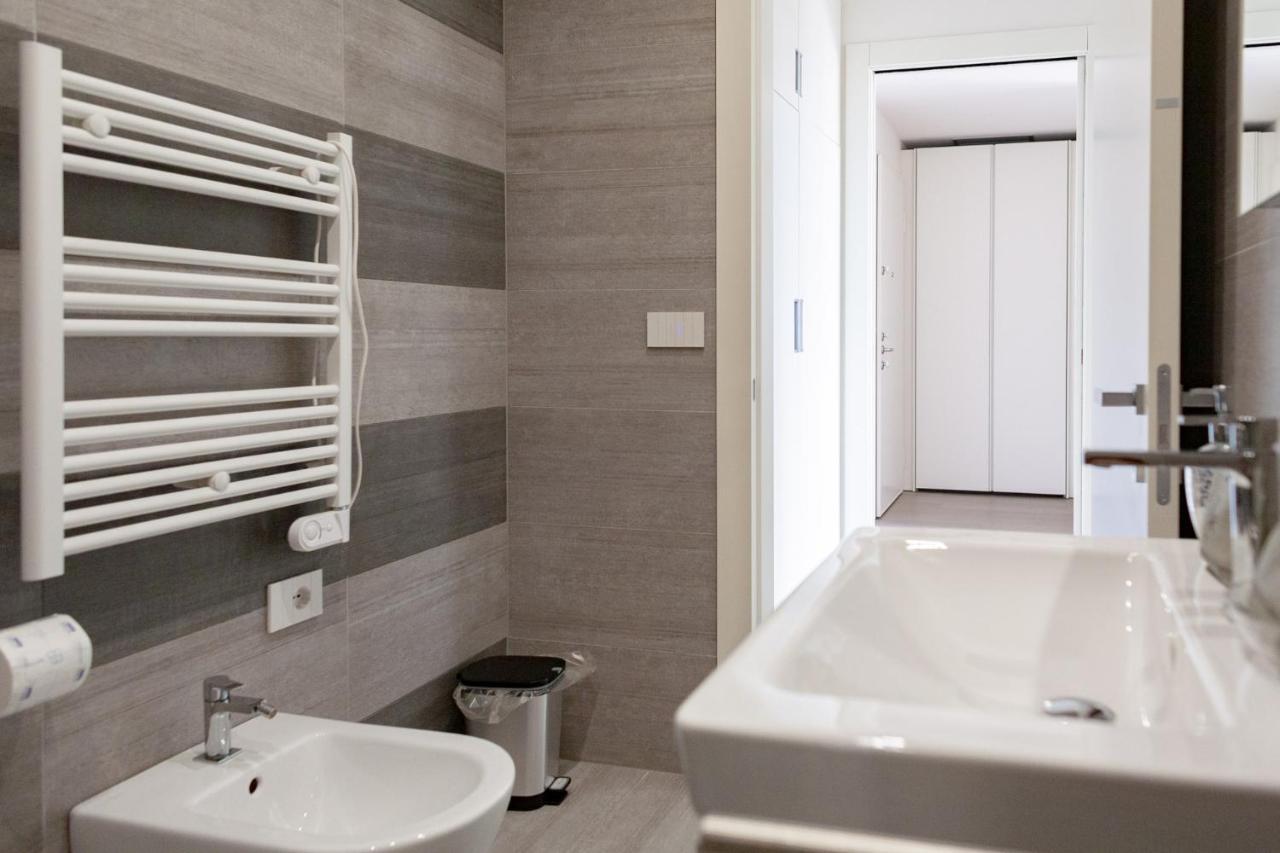 Bnbutler - Flavio Gioia, 5 - Appartamento Con Vista, Citylife Milan Luaran gambar